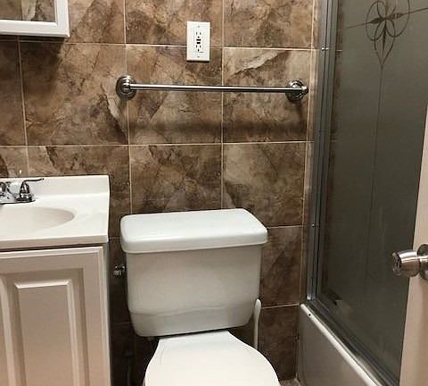 4th image of 8609 125th St