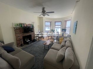 913 Boylston St #501, Boston, MA 02115