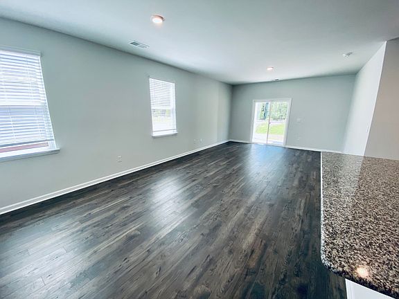 Dining Living room 2_04202022