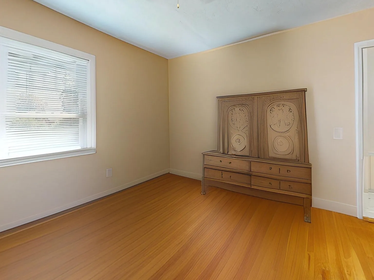 254 Elliot St — Photo 3