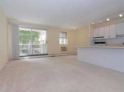 2nd image of 123 Sewall Ave APT 1J