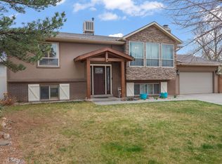 11037 Robinson Cir, Sandy, UT 84092