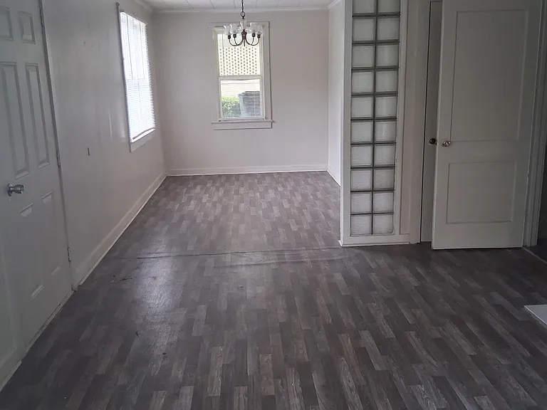 709 Sycamore St — Photo 6