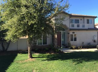 14646 Walnut Rd, Sylmar, CA 91342