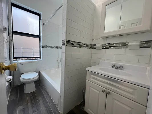 Rented by Bruma Realty LLC | media 3