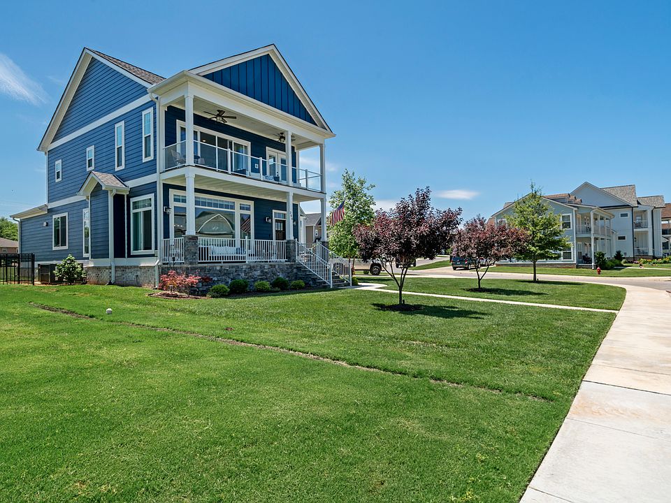 Large corner lot