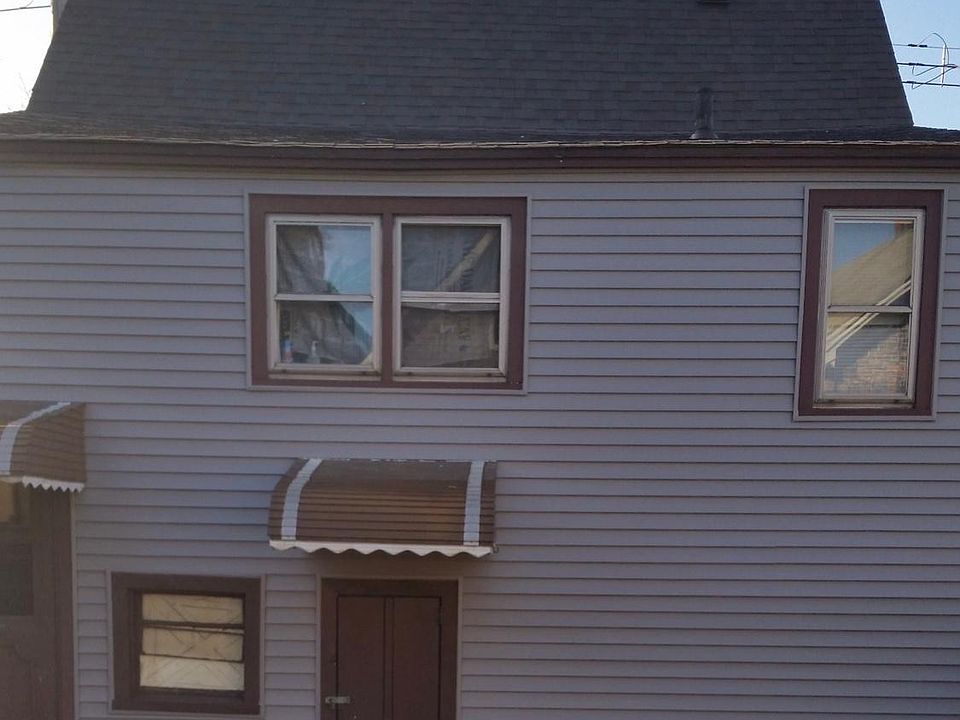 1st image of 4930 Northcote Ave