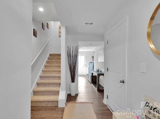 4008 Haldane St, Charlotte, NC 28214