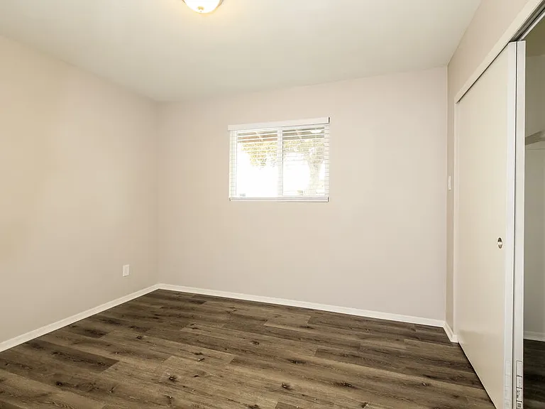 5539 N 31st Dr — Photo 13
