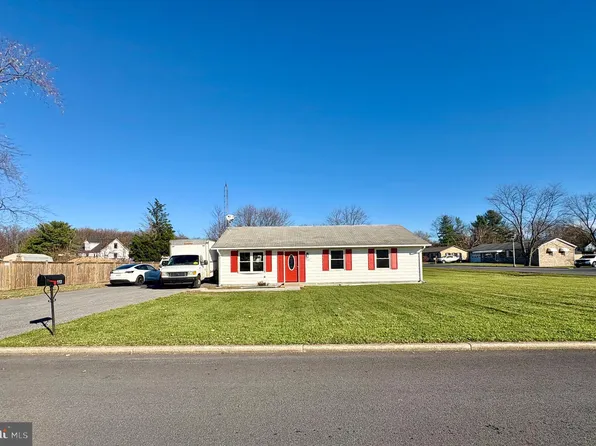 113 Locust Dr, Thurmont, MD 21788