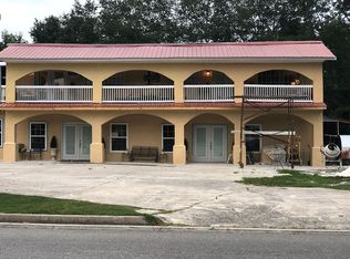 806 Pine St, Douglas, GA 31533