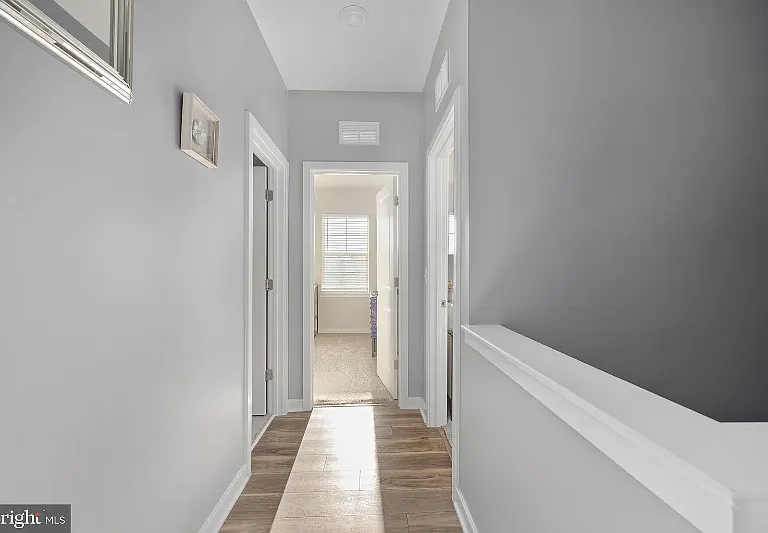2083 Armstrong Ter — Photo 15