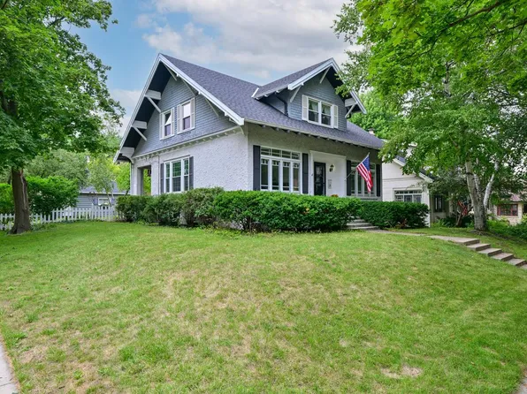 2205 N 71st STREET, Wauwatosa, WI 53213