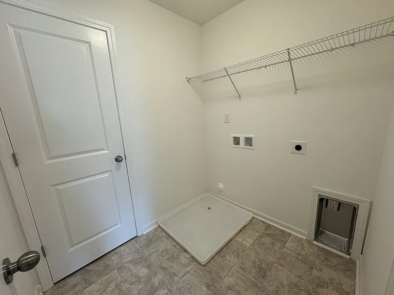 15 Saltford Ln #1 — Photo 9