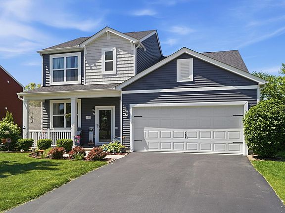 2nd image of 1132 Lake Forest Dr
