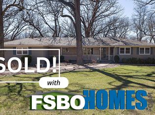 502 S Woodlawn Rd, Long Grove, IA 52756