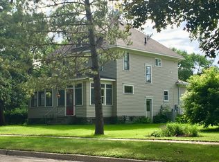305 9th St N, Benson, MN 56215