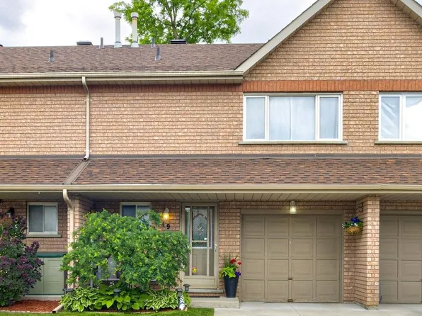49 Riverley Ln E #6, New Tecumseth, ON L9R 1X8