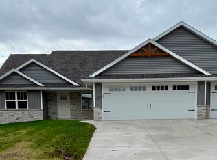 2289 Oliver Ln, Green Bay, WI 54303