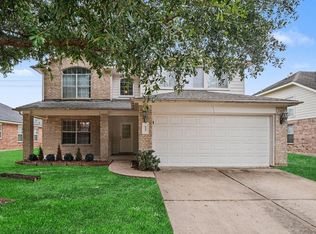 913 Chad Ln, Baytown, TX 77521
