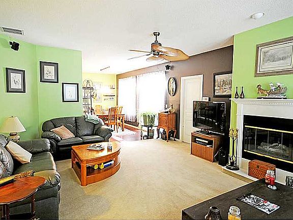 3rd image of 5888 Baynebridge Dr