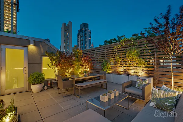 Sold by Elegran | media 24