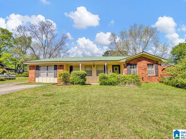 55 Debra St, Jemison, AL 35085