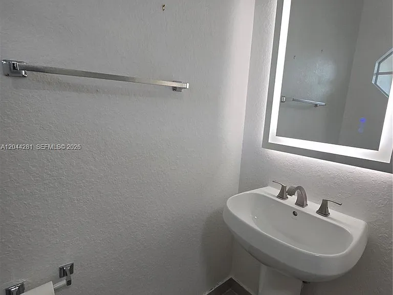 9738 Darlington Pl #9738 — Photo 8
