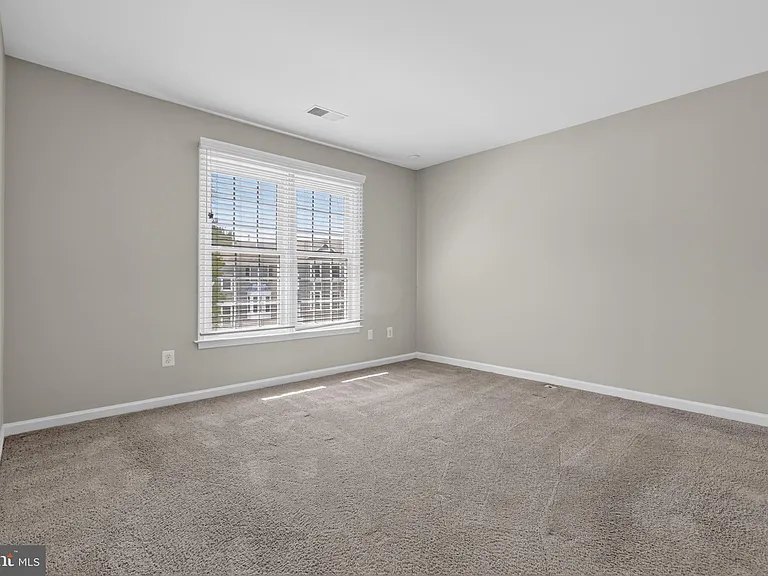722 Hetzel Ter SE — Photo 13
