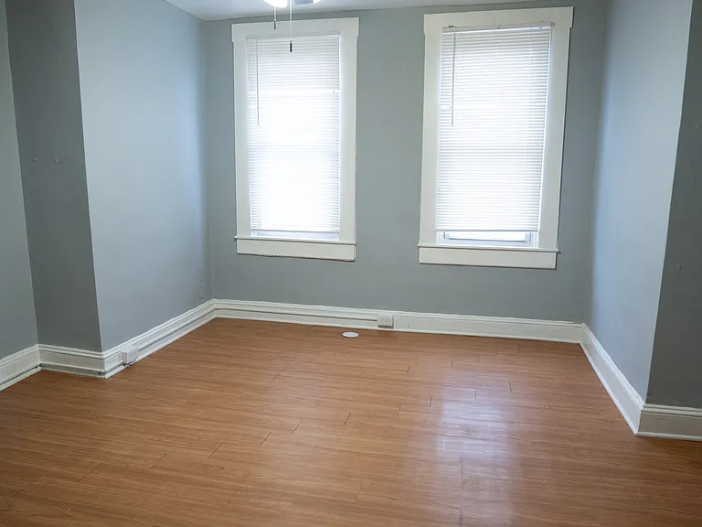 1755 Darley Ave — Photo 9