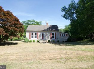 15271 Waterfield St, Painter, VA 23420