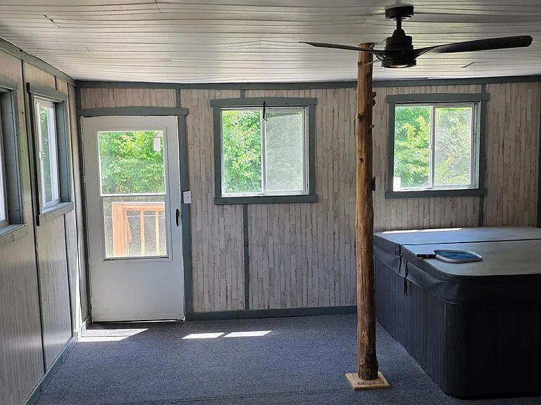 113 Lakeland Dr — Photo 42