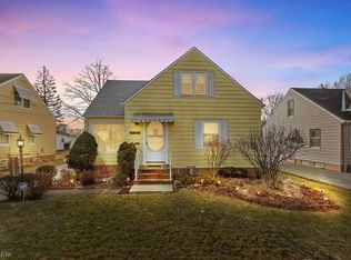 14700 James Ave, Maple Heights, OH