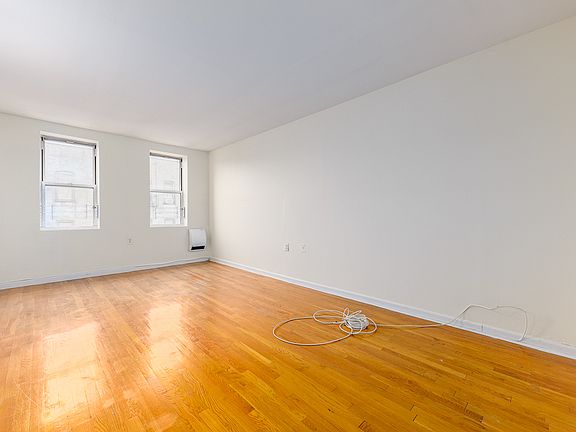 3rd image of 791 Sterling Pl #2Q