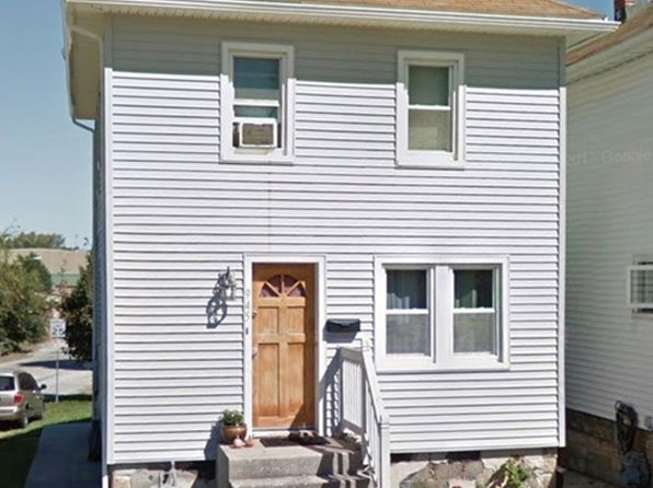 945 S Edgar St
