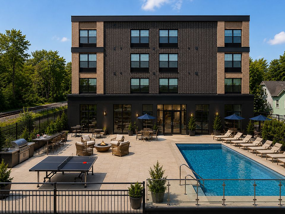 1st image of 371 Cortlandt St #524