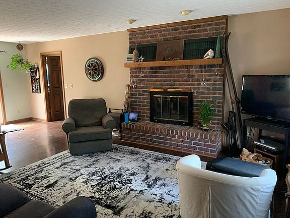 5th image of 2175 Westminster Dr
