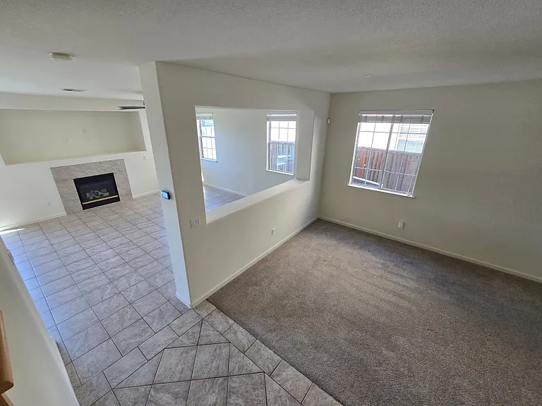 5130 Lakeshore Dr — Photo 18