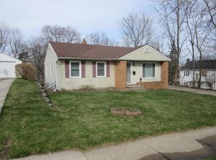 1945 Diamond Ave NE, Grand Rapids, MI