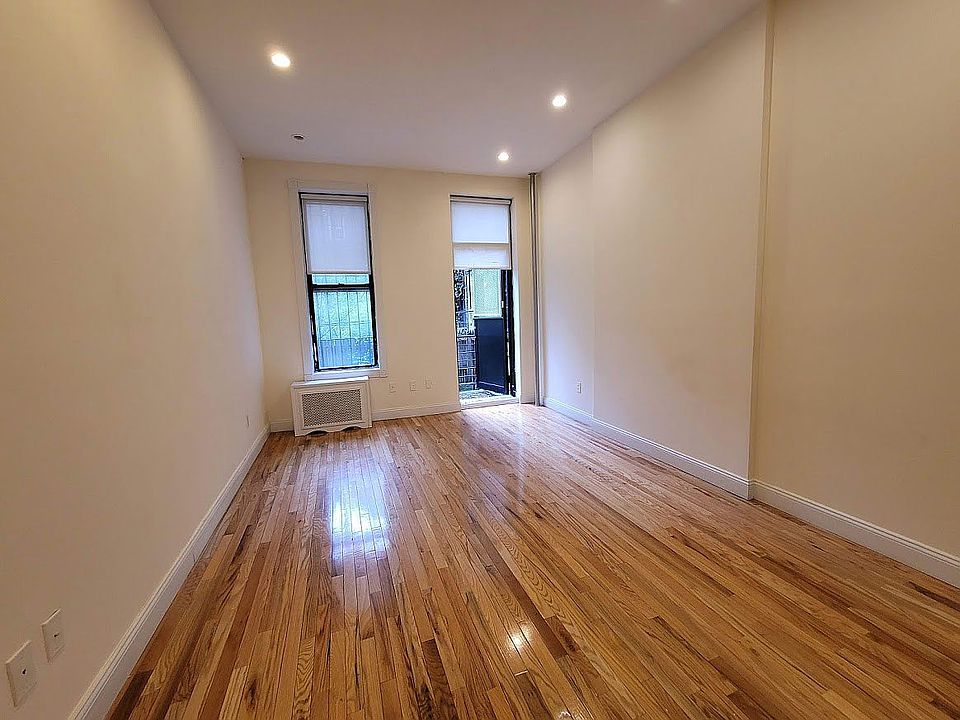1st image of 146 W 10th St #1X