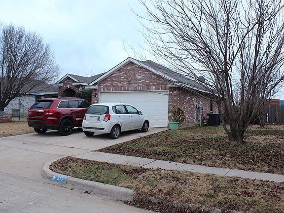 3rd image of 517 Mitch St