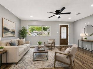737 Cranbrook Ln, Grand Prairie, TX 75052