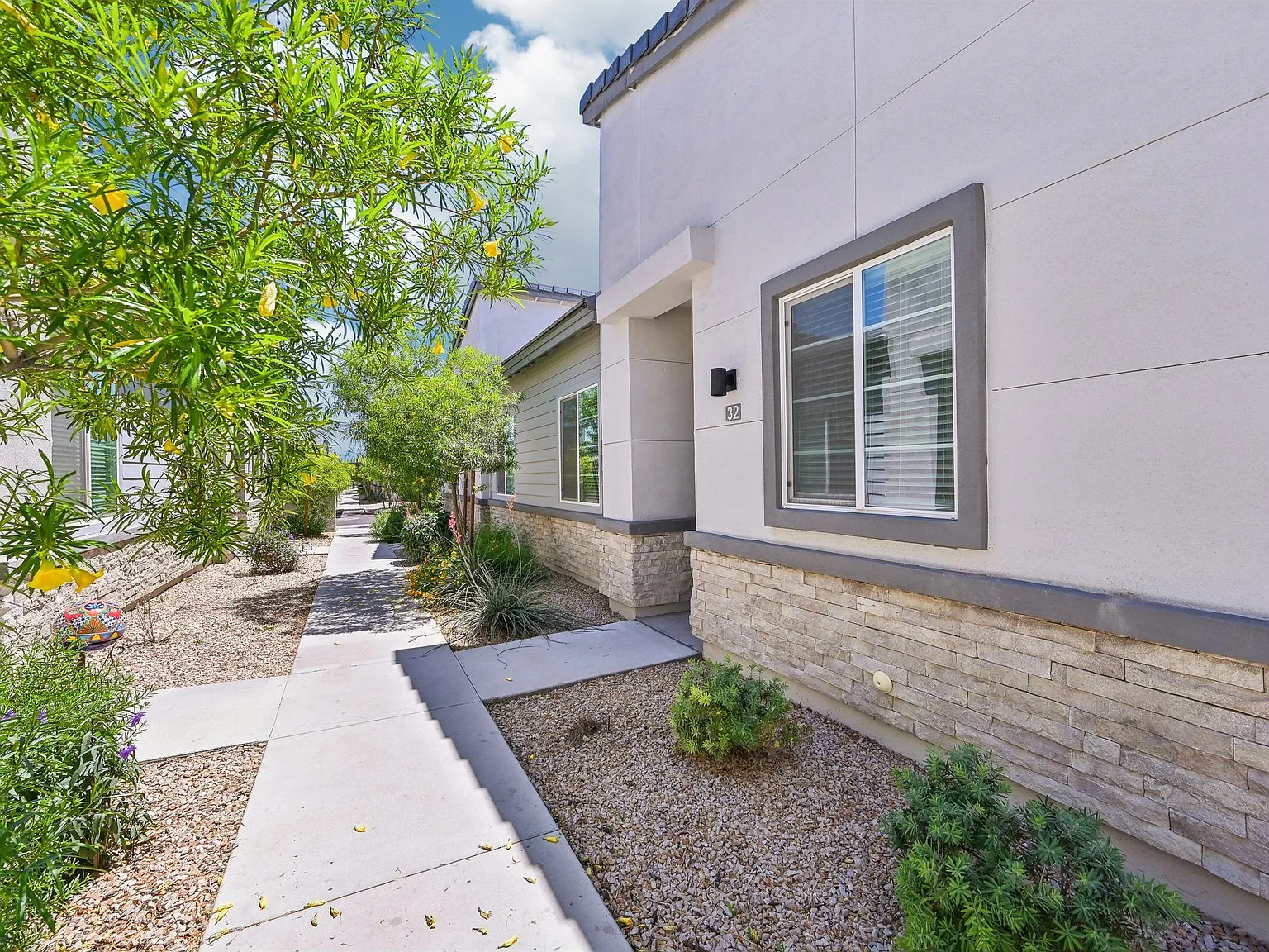 Baseline on 16 — Photo 2