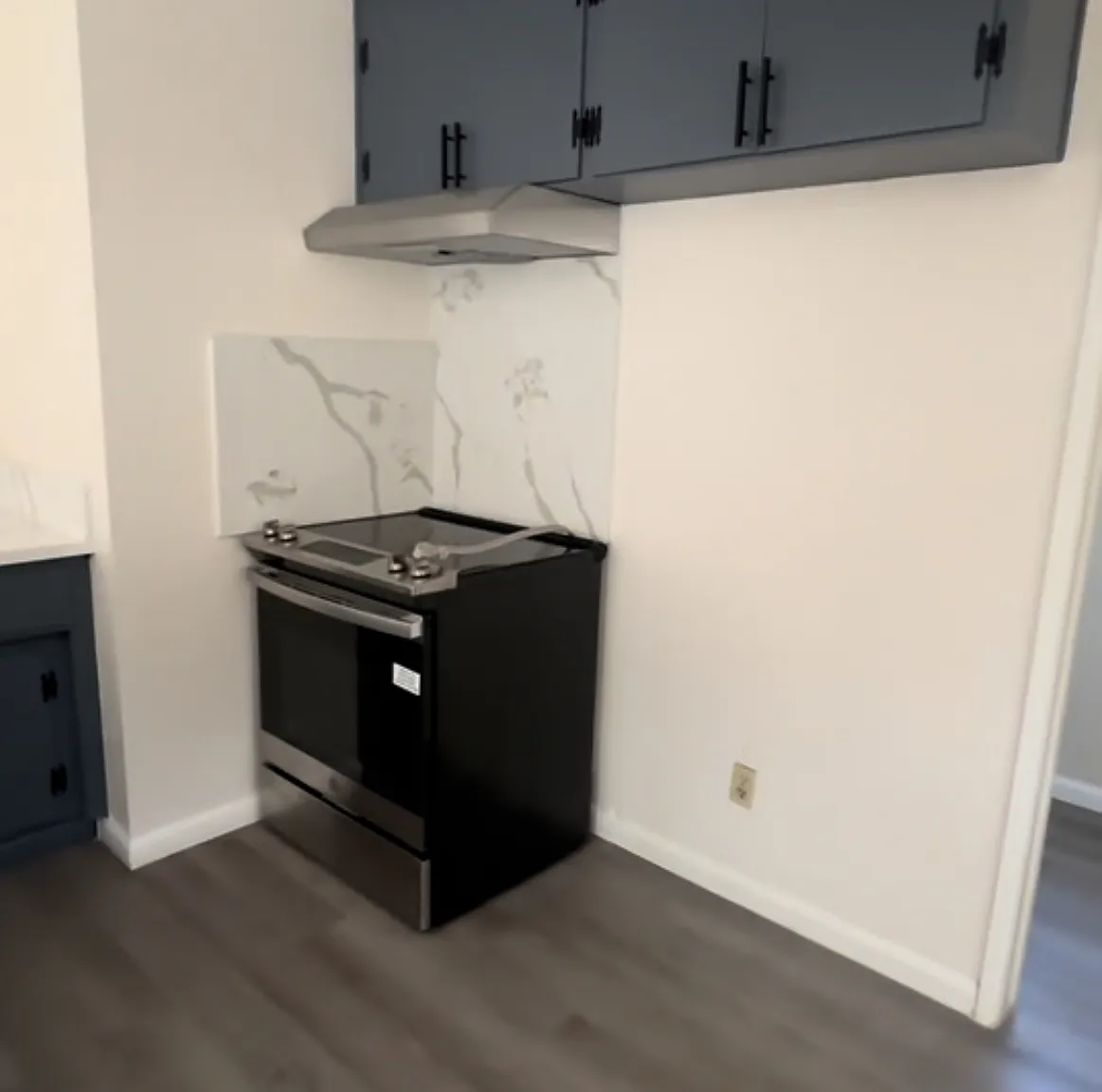 2 bed, 820 sqft, $1,850 — Photo 3