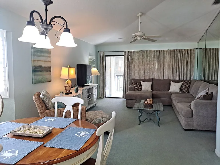 451 Bouchelle Dr #301 — Photo 7
