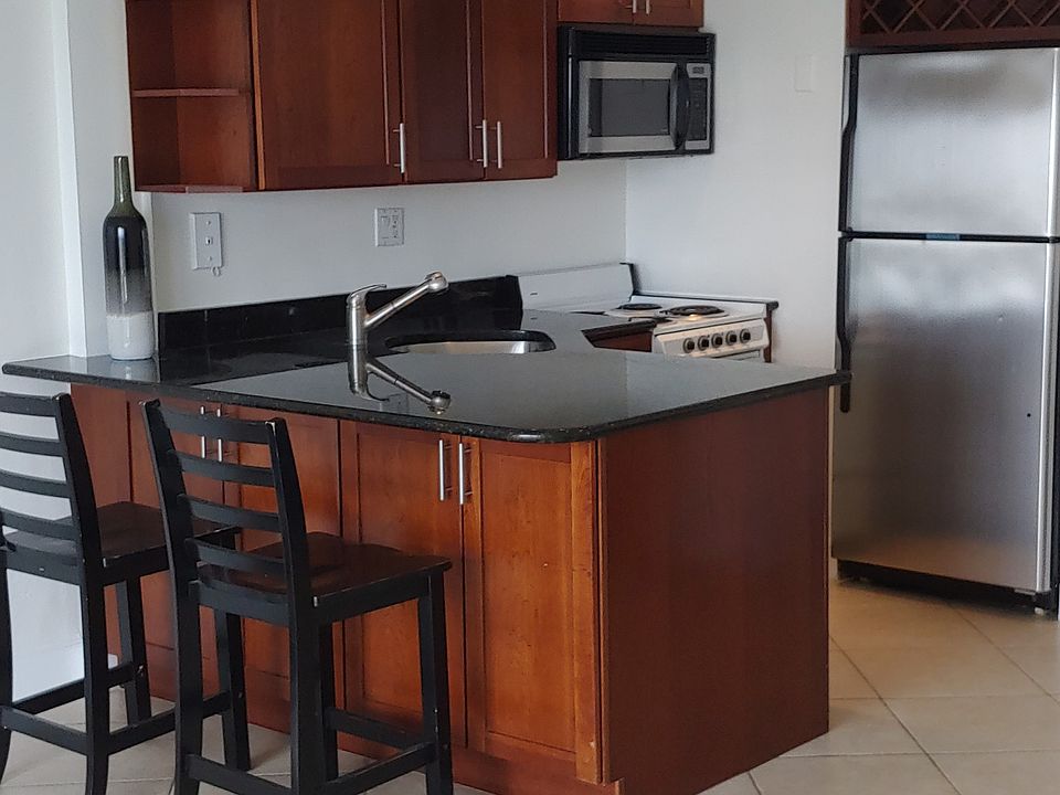 1st image of 2900 NE 30th St APT 8B