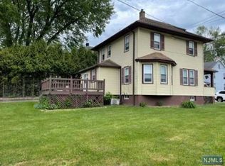 17 Ledgewood Ave, Netcong, NJ 07857