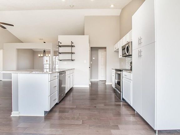 5th image of 2232 Cybelle Ct