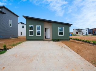 900 Ventnor Ave, Centerton, AR 72719