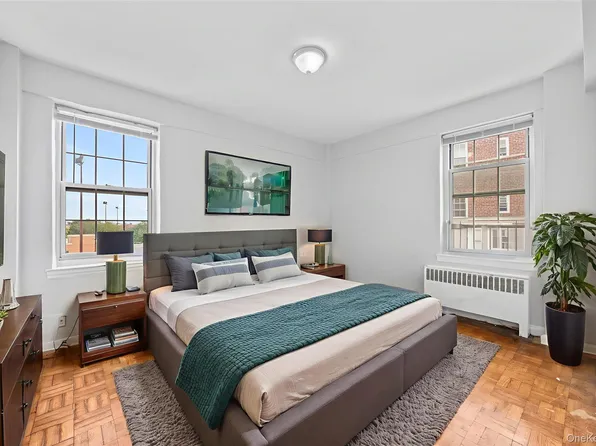 210 Pelham Road #5M, New Rochelle, NY 10805